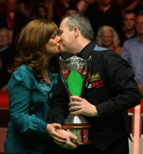 她向学生们 她向学生们