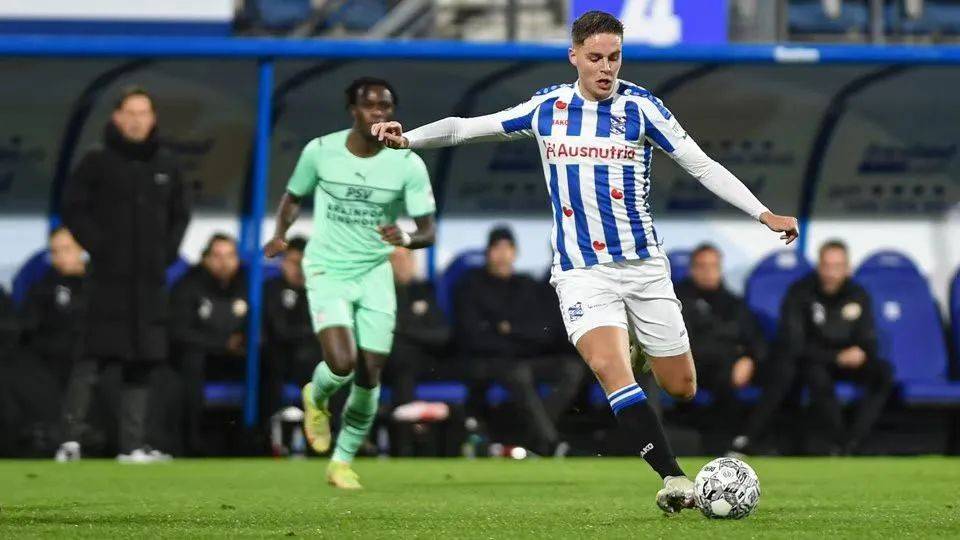 国安赛后发博：针对本场比赛球队暴露的问题，我们会认真总结