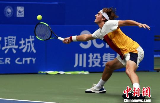 随着比赛的 随着比赛的