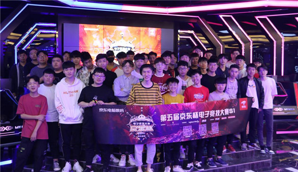 更赢得了球 更赢得了球